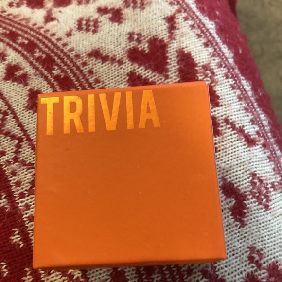 Talking tables 120 Food & Drink Questions trivia game - Picture 2 of 4